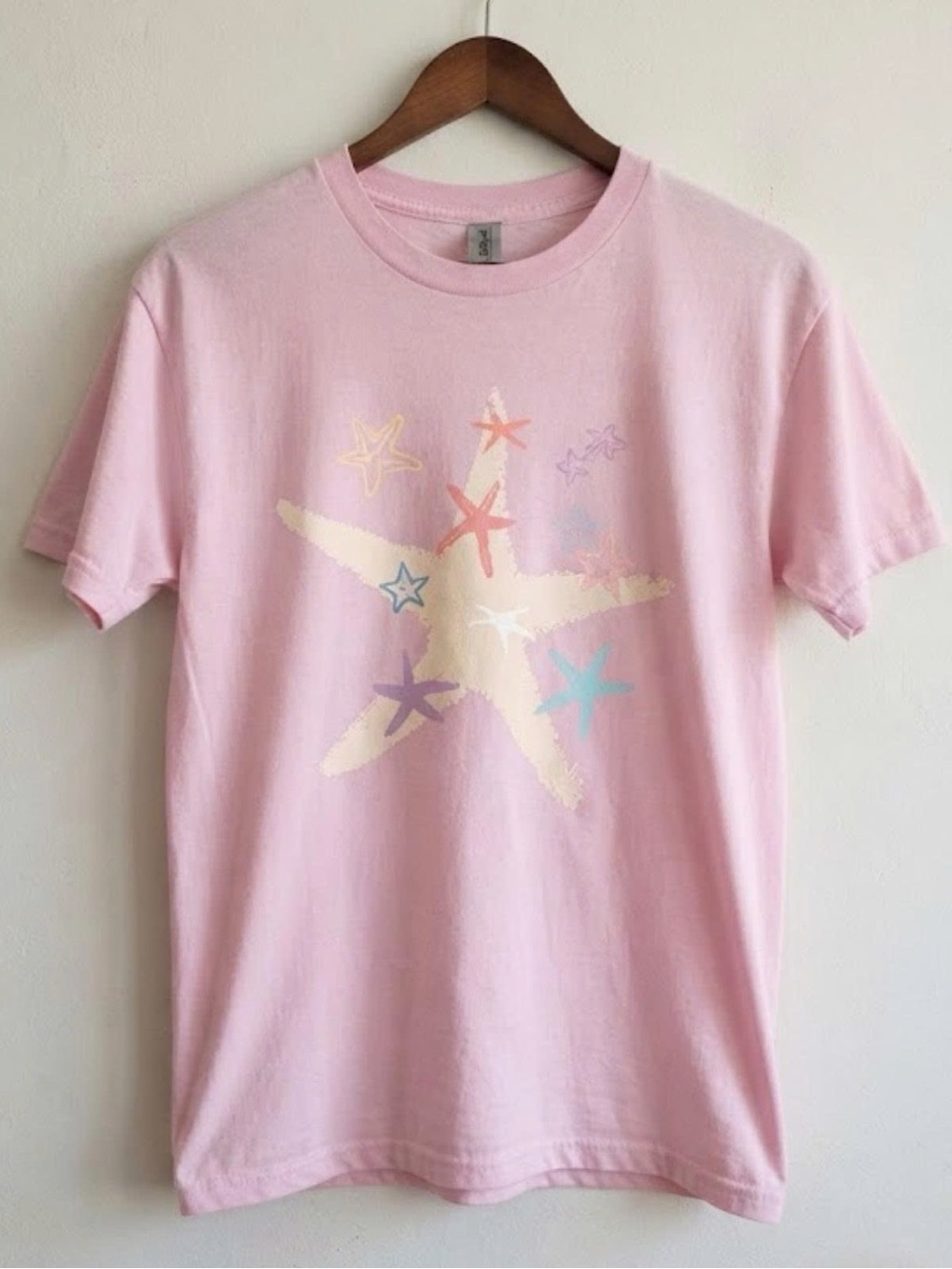 Cute Starfish Graphic T Shirt | Pastel Beach Aesthetic Tee | Unisex Shirt - Picture 1 of 2